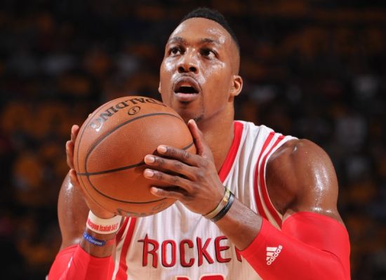 半场战报：博洛尼亚1-2克雷莫内塞，奥尔索利尼点射，瓦尔迪、帕耶罗破门（半场快讯：博洛尼亚1-2落后克雷莫内塞，奥尔索利尼点射，瓦尔迪、帕耶罗进球）