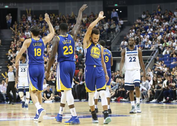 ⚽️2025年度中超最佳评选他来啦！鏖战一年，十...（2025中超年度最佳评选正式开启：鏖战一年，荣誉归位）