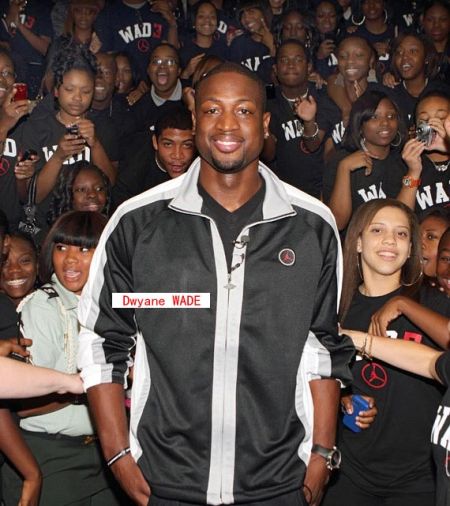 昔日弟子梅西、布斯克茨、阿尔巴美职联夺冠，恩里克表示祝贺（昔日爱将梅西、布斯克茨、阿尔巴捧起美职联冠军，恩里克致贺）