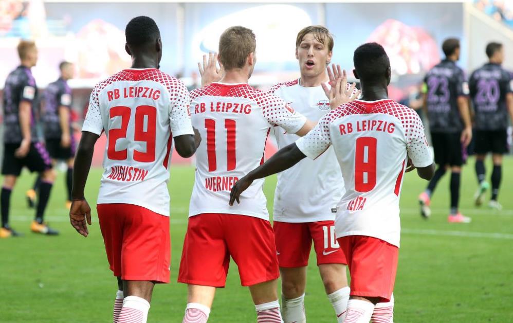 阿尔巴尼亚中场：比赛70分钟内，我们与英格兰的水平不相上下